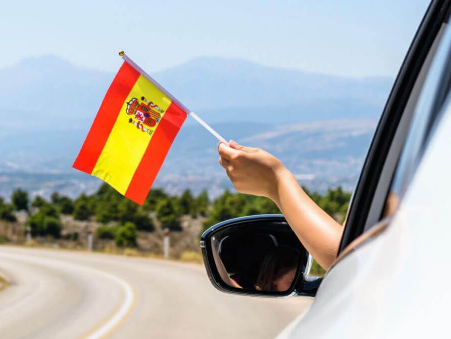 EU-Führerschein in Spanien umtauschen: warum der Canje klüger ist als Warten (2026)