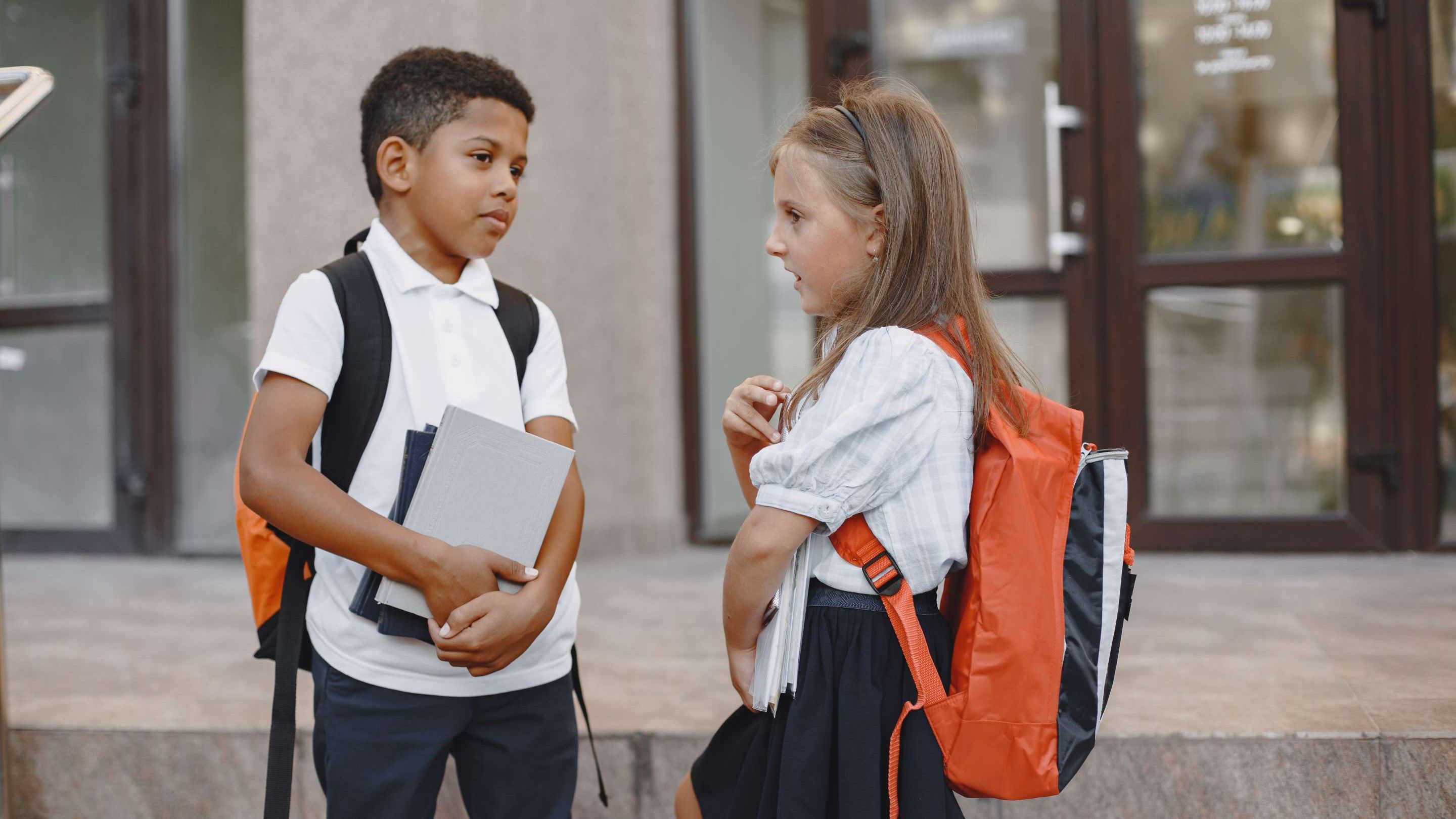 Je kinderen meenemen naar Spanje: padrón, school en zorg